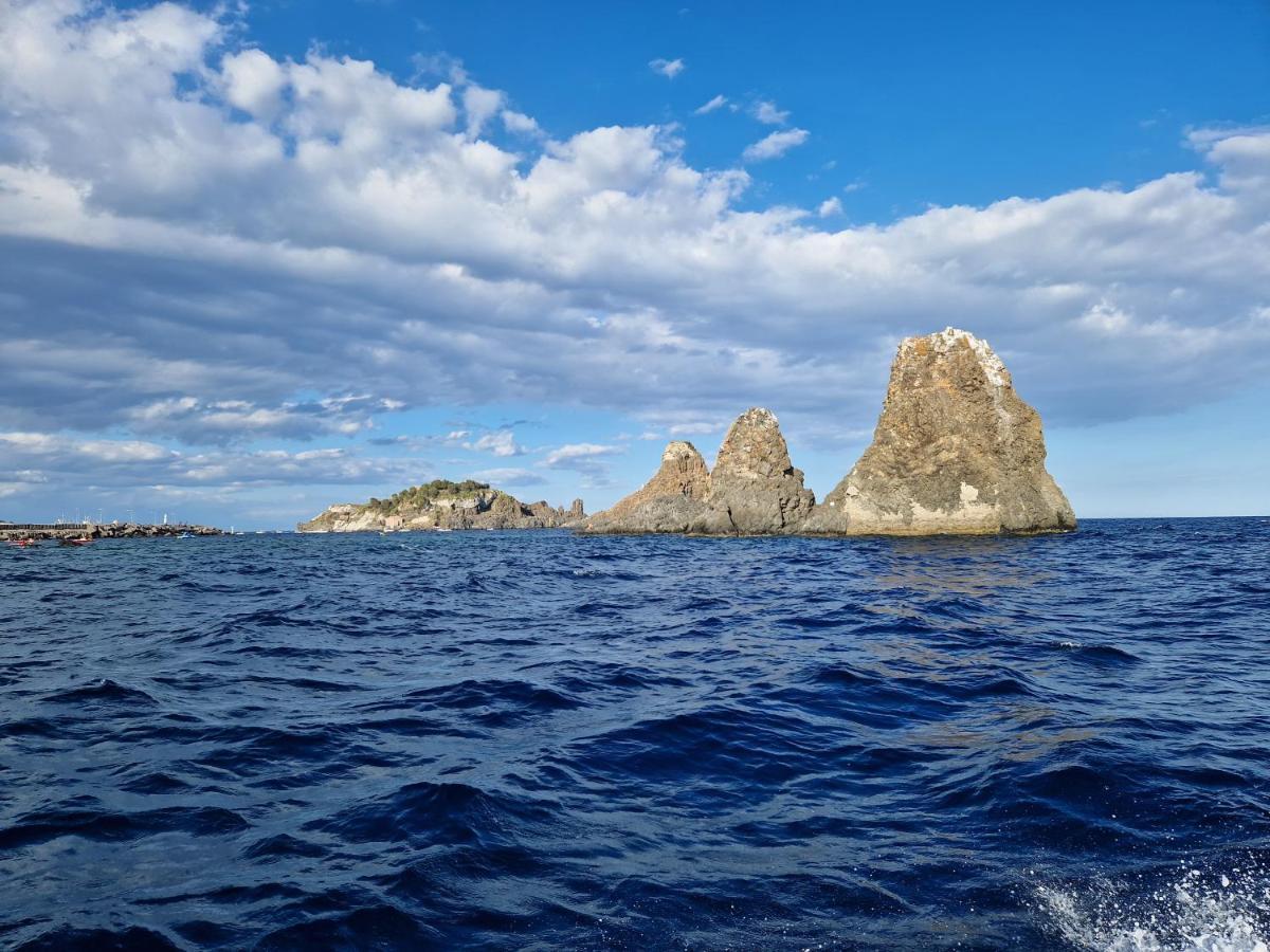 L'Isola E I Faraglioni House Appartement Aci Trezza Buitenkant foto