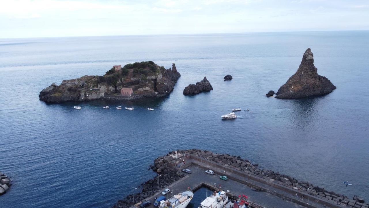 L'Isola E I Faraglioni House Appartement Aci Trezza Buitenkant foto